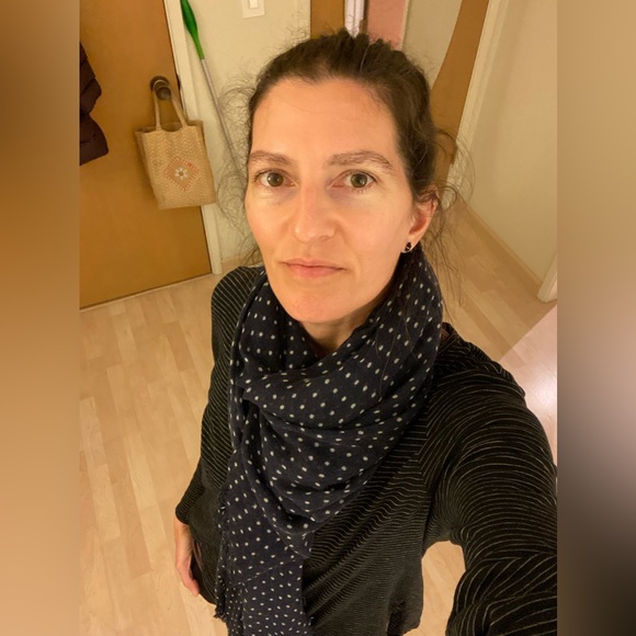 Welcome to Posher Jo's Closet! - Picture 6 of 16